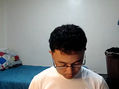 Snapshot of itsyour_Asianboy15 chatting on 02.26.26 itsyour Asianboy15 online show from 02.26.26