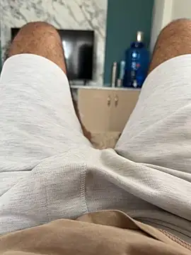 Snapshot of sunnu_97_ chatting on 10.21.25 sunnu 97 online show from 10.21.25