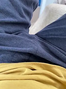 Snapshot of sunnu_97_ chatting on 10.23.25 sunnu 97 online show from 10.23.25