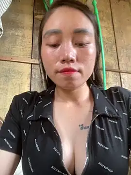 chipp-bong online show from 04.18.26