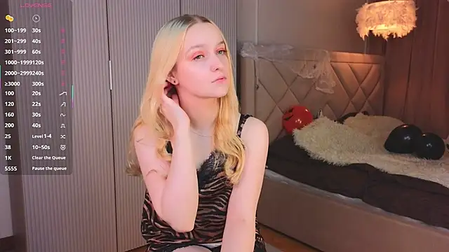 KrishnaSimmons online show from 10.31.25