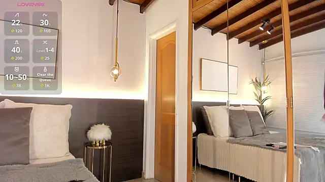 VictoriaShelby online show from 10.02.25