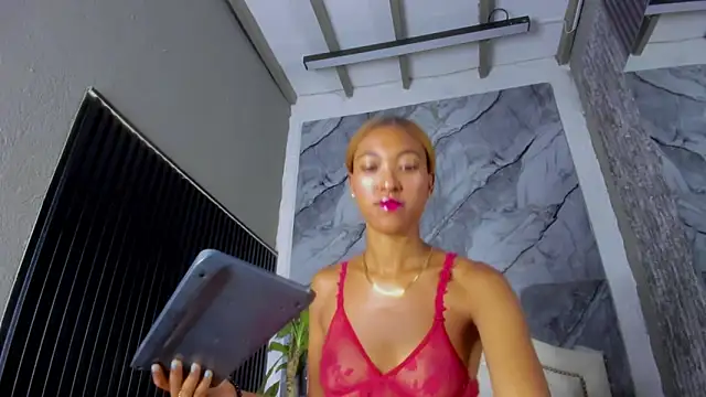 Alisha Ebonyy online show from 09.11.25