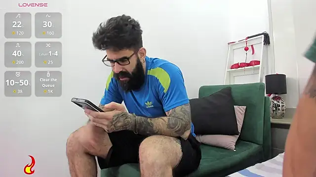 Snapshot of Harald_Smed chatting on 11.13.25 Harald Smed online show from 11.13.25