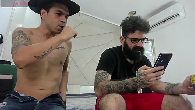 Snapshot of Harald_Smed chatting on 11.14.25 Harald Smed online show from 11.14.25