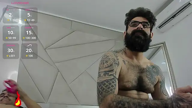 Snapshot of Harald_Smed chatting on 11.18.25 Harald Smed online show from 11.18.25