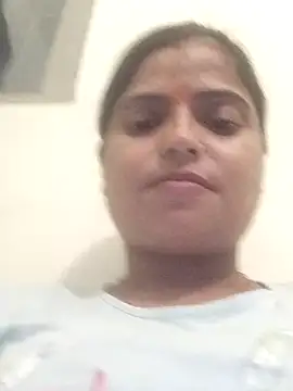 Snapshot of Hot-Pooja25 chatting on 09.19.25 Hot-Pooja25 online show from 09.19.25