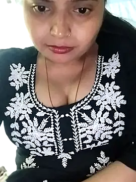 Hot-Pooja25 online show from 02.06.26