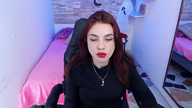 KendallWood  online show from 10.21.25