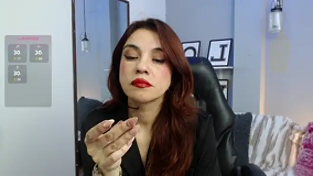 Snapshot of KendallWood_ chatting on 02.09.26 KendallWood online show from 02.09.26