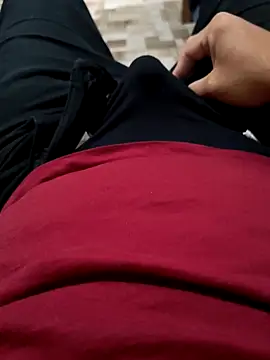 Enriquee147 online show from 10.26.25