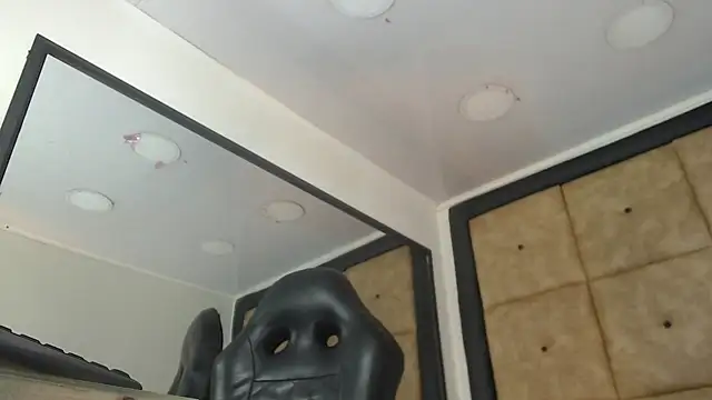 Snapshot of BrindyMichell chatting on 09.22.25 BrindyMichell online show from 09.22.25