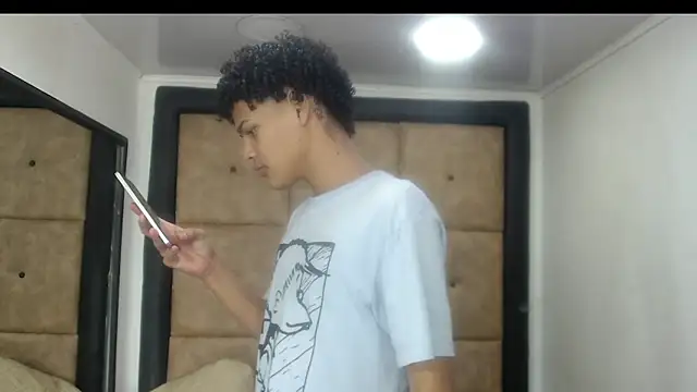 Snapshot of BrindyMichell chatting on 09.26.25 BrindyMichell online show from 09.26.25