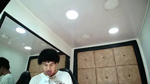 Snapshot of BrindyMichell chatting on 10.20.25 BrindyMichell online show from 10.20.25