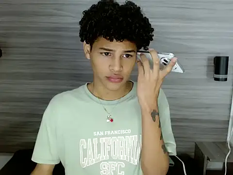 Snapshot of BrindyMichell chatting on 10.21.25 BrindyMichell online show from 10.21.25