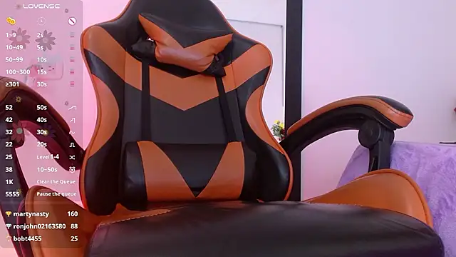 Snapshot of Karol_wish chatting on 02.15.26 Karol wish online show from 02.15.26