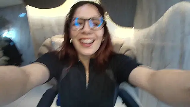 Snapshot of nadia_r_ chatting on 07.21.26 nadia r online show from 07.21.26