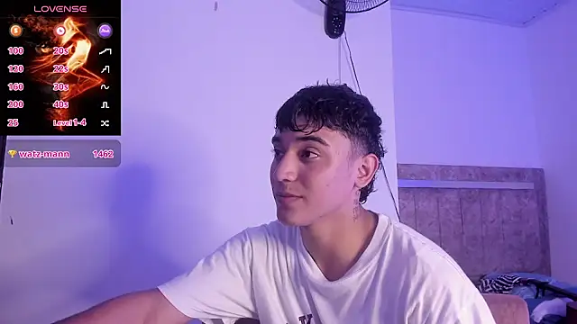 Snapshot of Austin_Cardieff_ chatting on 10.03.25 Austin Cardieff online show from 10.03.25