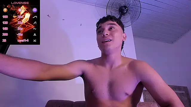 Snapshot of Austin_Cardieff_ chatting on 10.14.25 Austin Cardieff online show from 10.14.25