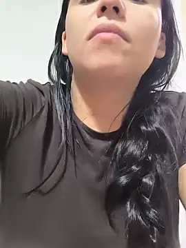 Snapshot of Daniela-rosee chatting on 07.14.26 Daniela-rosee online show from 07.14.26