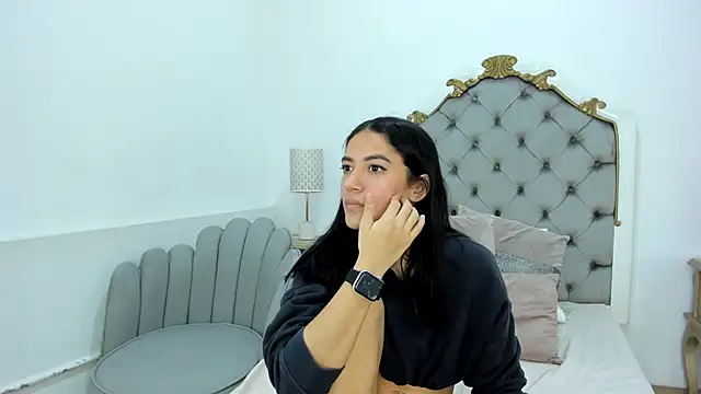 Skylerwhite02 online show from 12.14.25