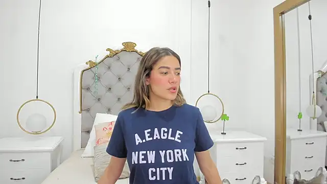 Snapshot of Skylerwhite02 chatting on 03.18.26 Skylerwhite02 online show from 03.18.26