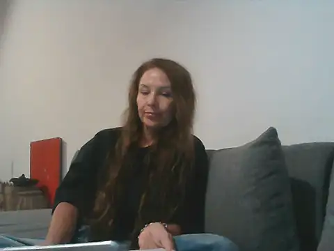 Avelinii online show from 06.10.26