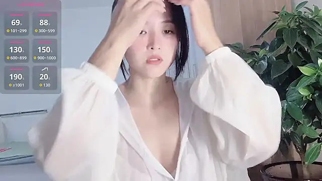 Snapshot of Crystal_168 chatting on 10.17.25 Crystal 168 online show from 10.17.25