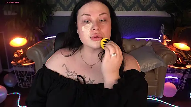 Snapshot of SerahMirabeli chatting on 03.04.26 SerahMirabeli online show from 03.04.26