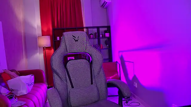 FlexyFox online show from 06.10.26