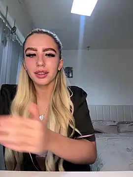 BlondeBetty online show from 03.09.26