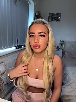 BlondeBetty online show from 03.24.26