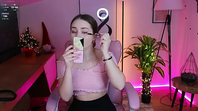 Sweet  Amily online show from 12.04.25