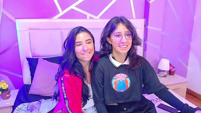 Snapshot of jupiterysaturno chatting on 11.20.25 jupiterysaturno online show from 11.20.25