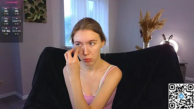 Succubelle online show from 10.05.25