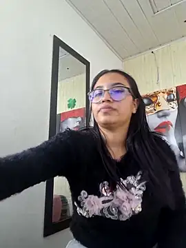 susan mooree online show from 10.12.25