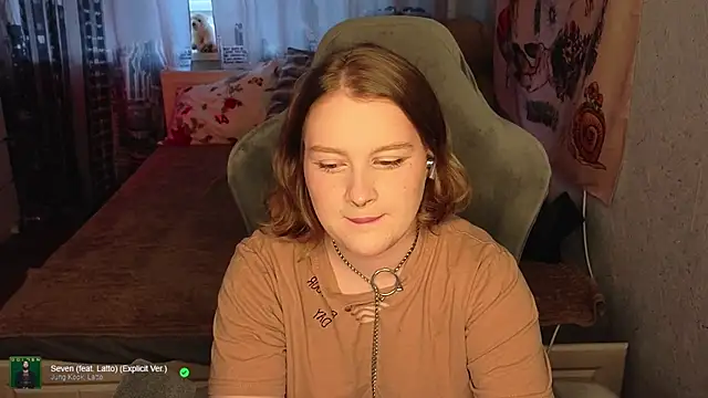 Snapshot of OliviaBlade chatting on 09.15.25 OliviaBlade online show from 09.15.25