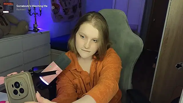 Snapshot of OliviaBlade chatting on 10.31.25 OliviaBlade online show from 10.31.25