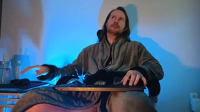 AlbinoAdonis online show from 09.30.25