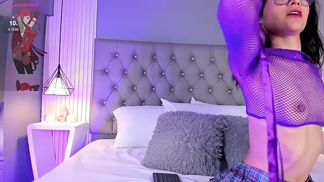 LunaBloomn online show from 01.15.26