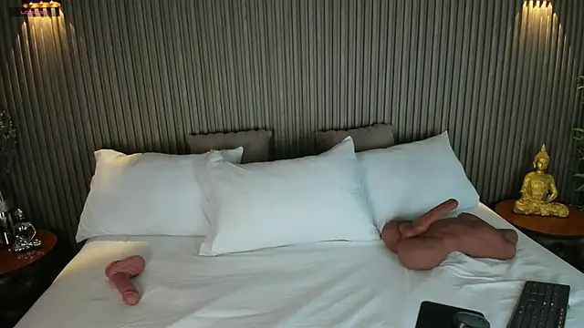 Snapshot of AlisonBeckerr_ chatting on 11.12.25 AlisonBeckerr online show from 11.12.25