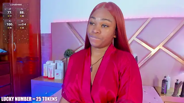 Snapshot of SophieSinclair chatting on 02.09.26 SophieSinclair online show from 02.09.26