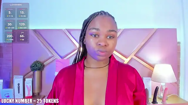 Snapshot of SophieSinclair chatting on 02.26.26 SophieSinclair online show from 02.26.26