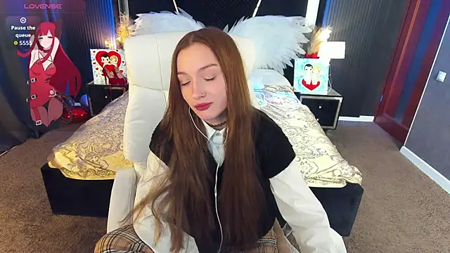 FoxyMayy online show from 04.06.26