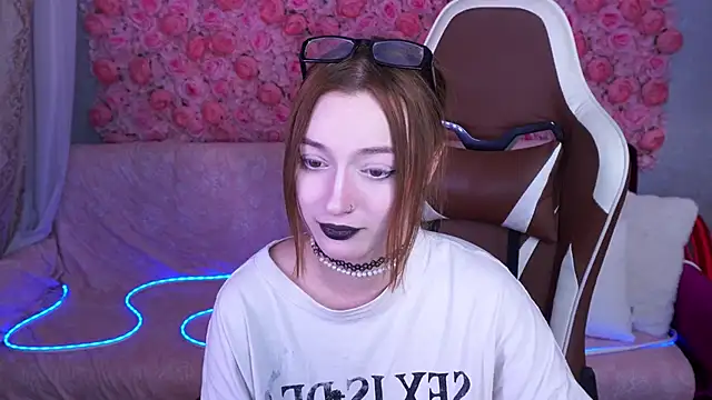 FoxyMayy online show from 06.08.26