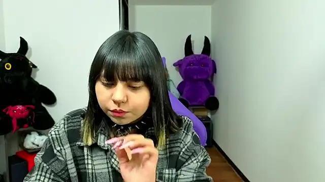 Snapshot of Kiiokapop__ chatting on 03.21.26 Kiiokapop online show from 03.21.26