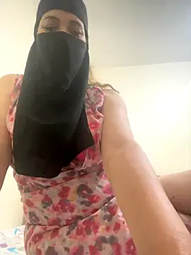 Snapshot of Wild-Nayra chatting on 09.15.25 Wild-Nayra online show from 09.15.25