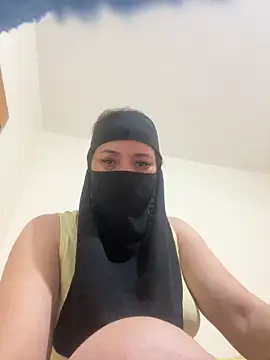 Snapshot of Wild-Nayra chatting on 03.09.26 Wild-Nayra online show from 03.09.26