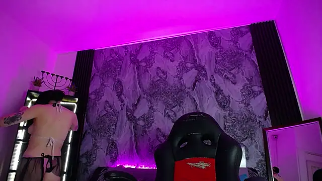 Snapshot of Zoe_Rosse00 chatting on 10.27.25 Zoe Rosse00 online show from 10.27.25