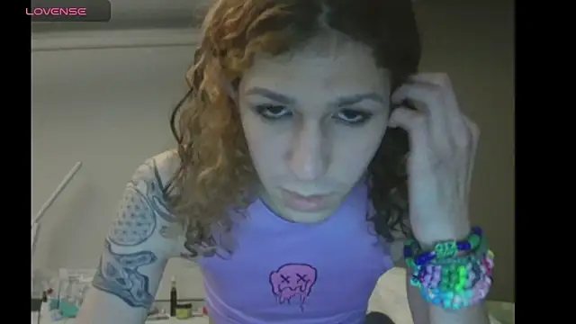 cuddlyavenue online show from 10.02.25